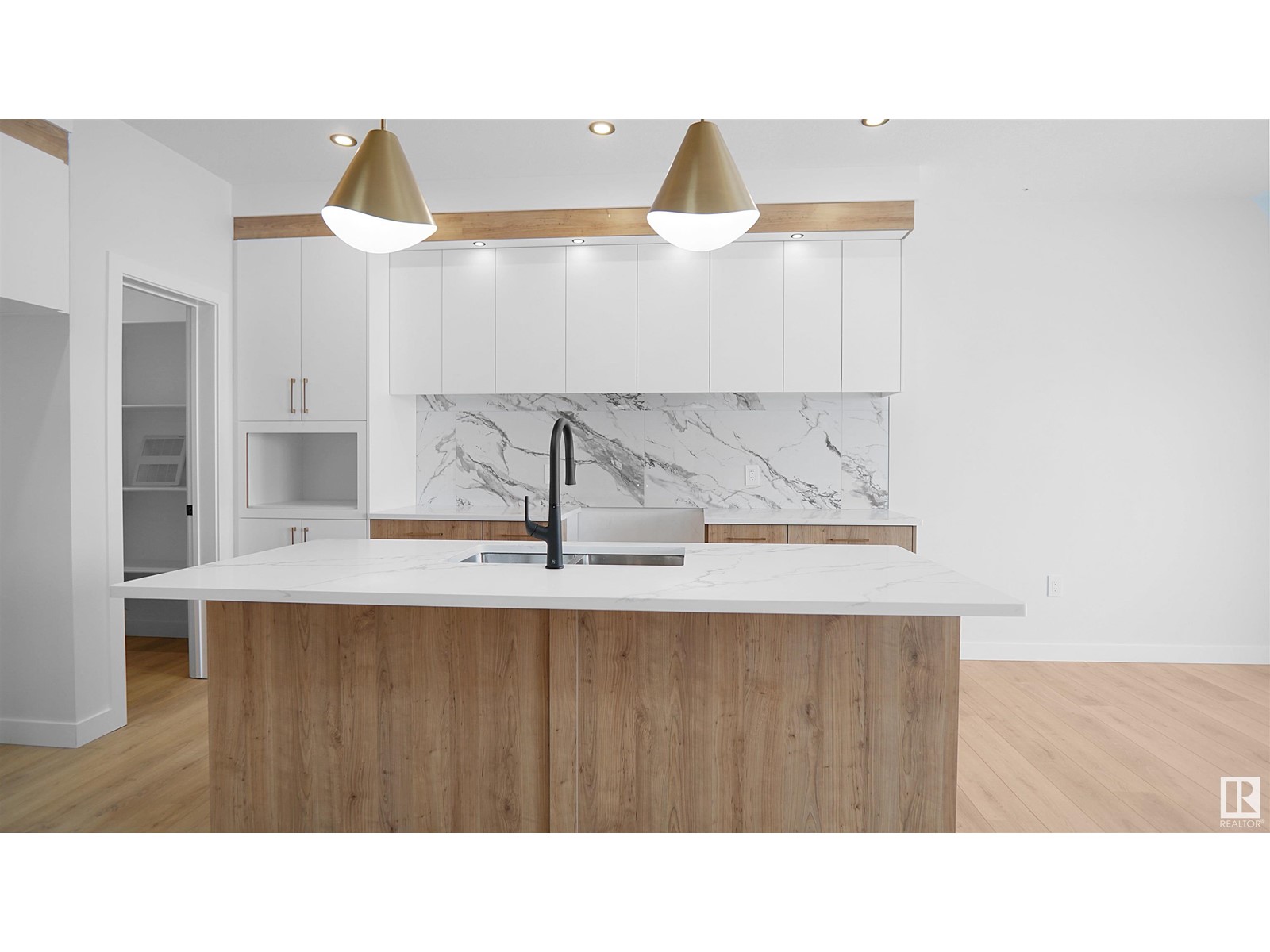 55 Ashbury Cr Property Photo 14