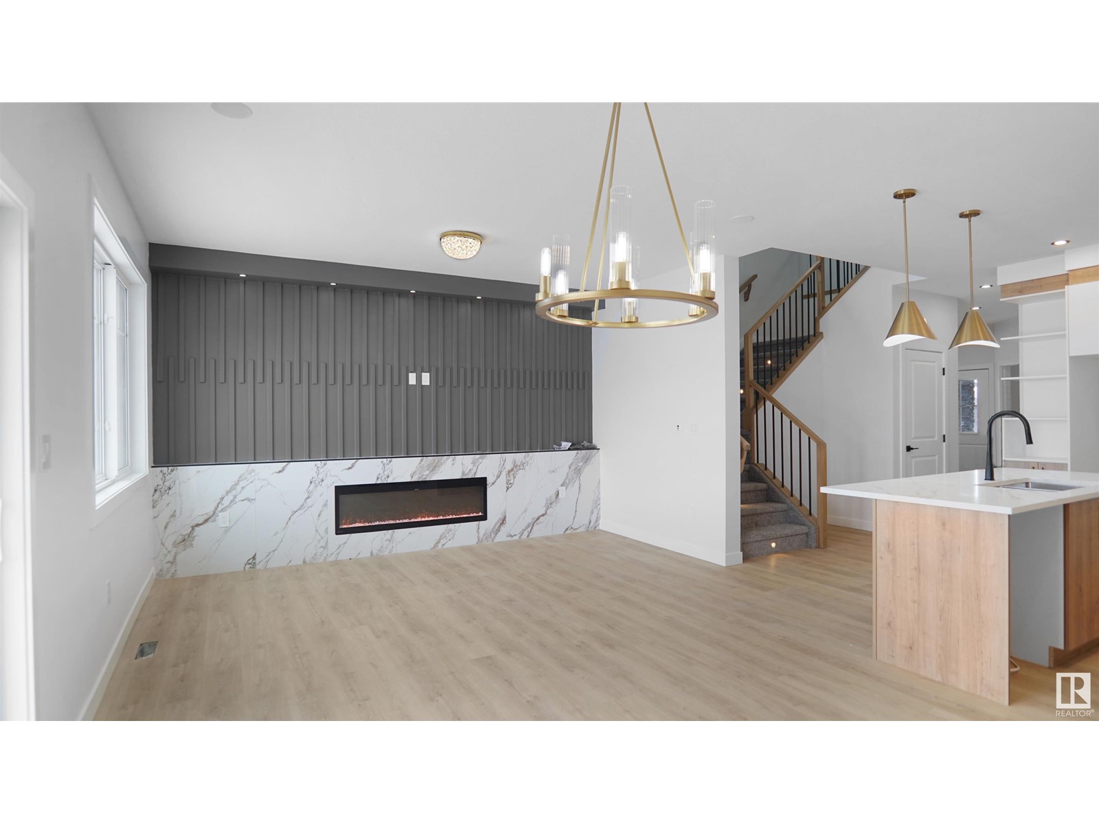 55 Ashbury Cr Property Photo 18