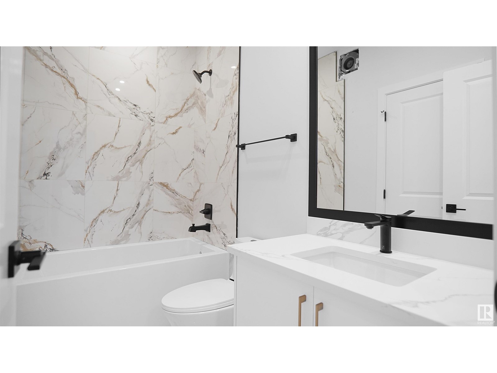 55 Ashbury Cr Property Photo 29