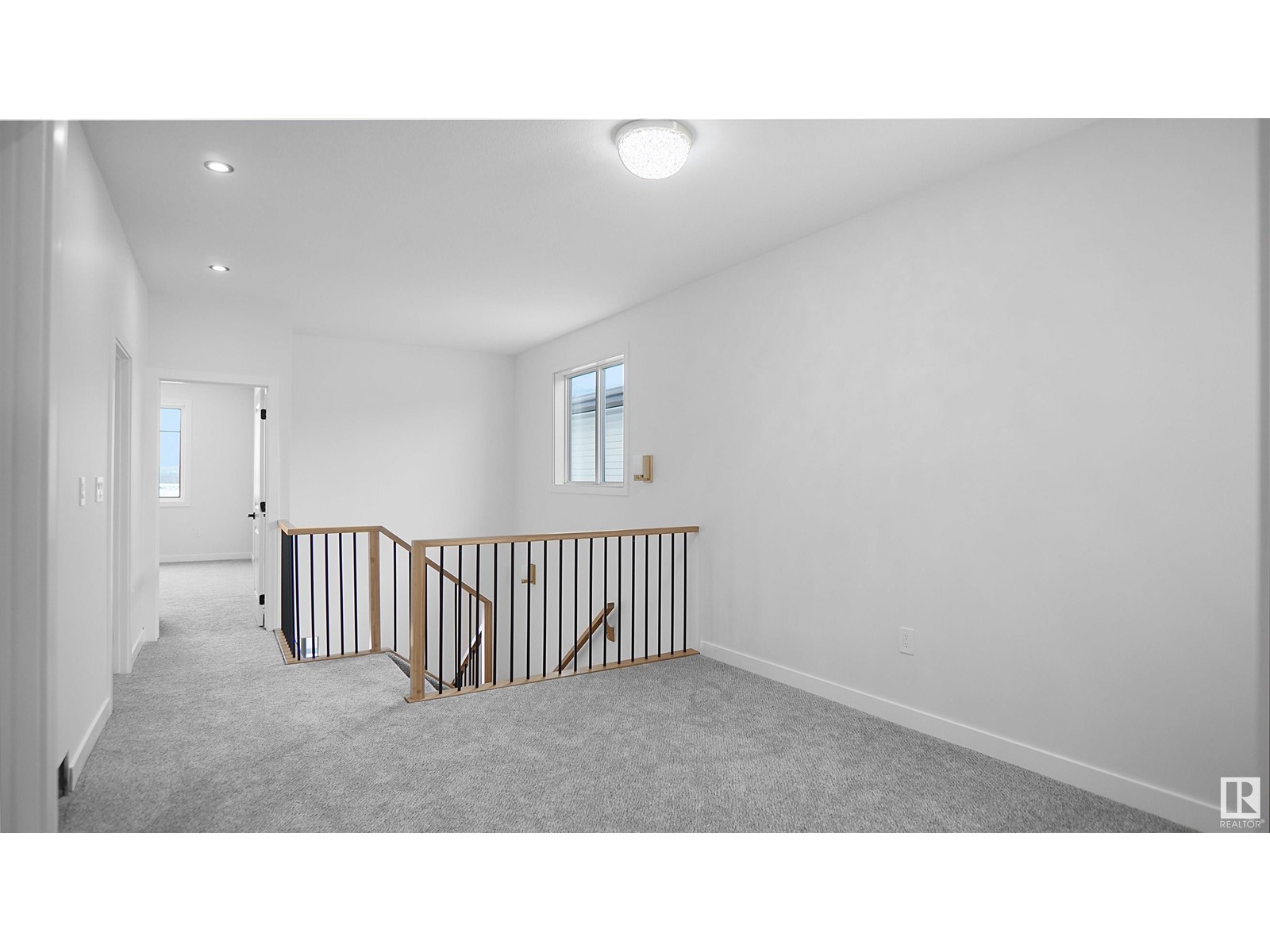 55 Ashbury Cr Property Photo 32