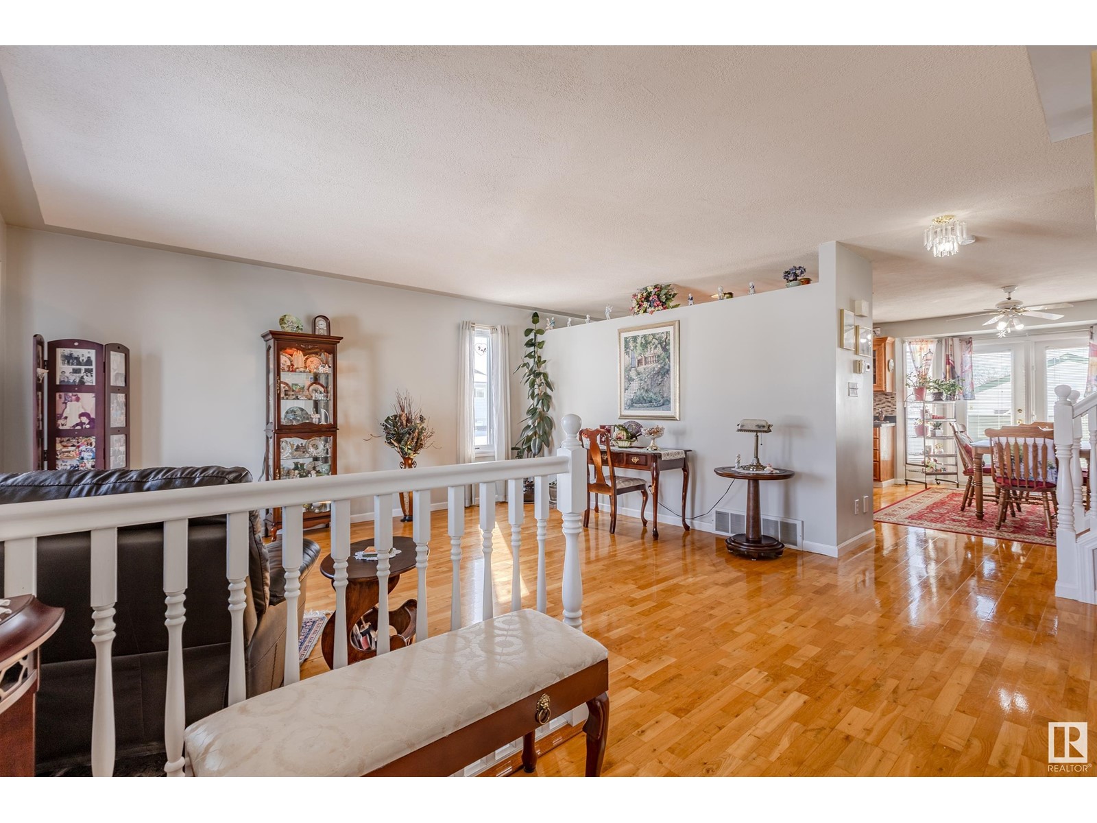 4802 47 Av Property Photo 25