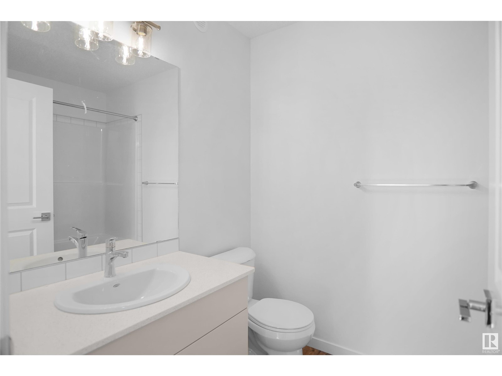 2039 210 St Nw Property Photo 24