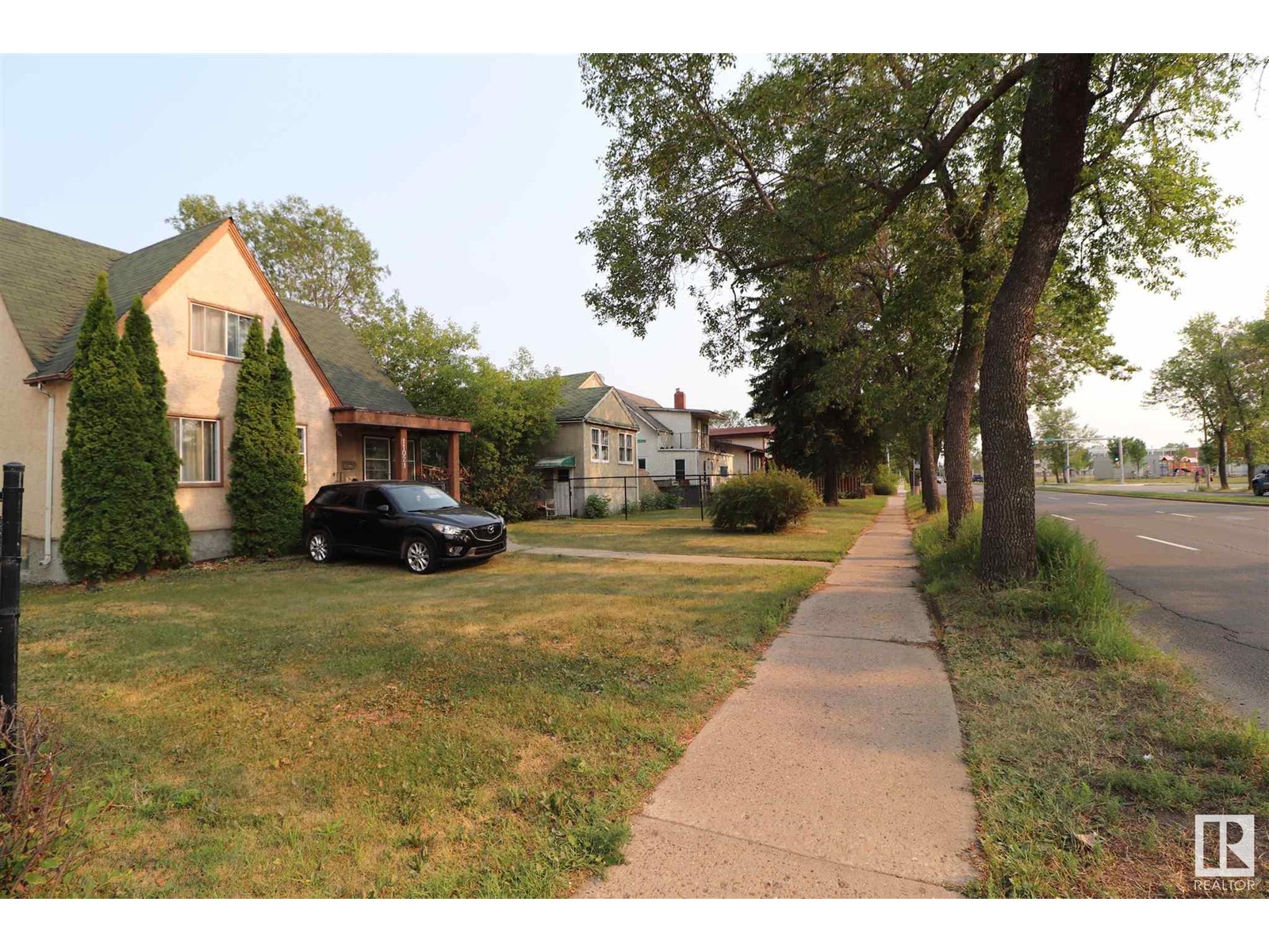 11011 109 St Nw Nw Property Photo 10