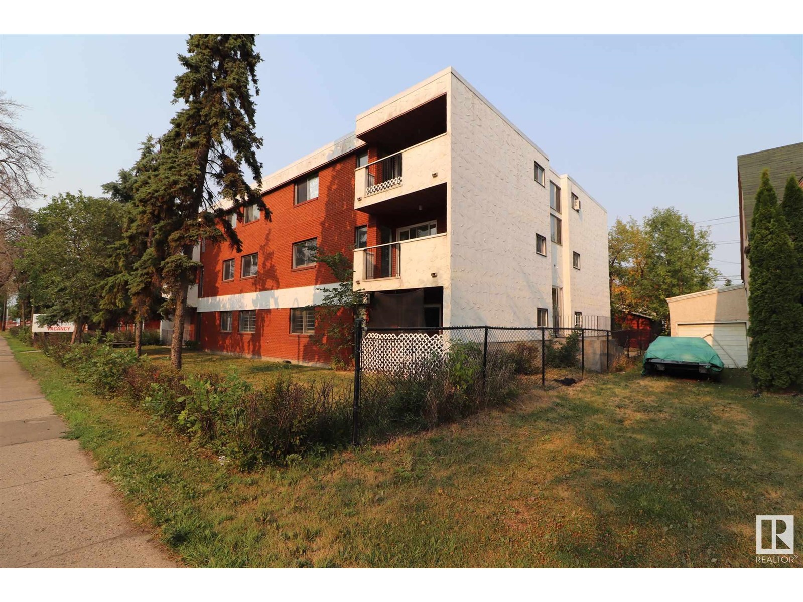 11011 109 St Nw Nw Property Photo 11