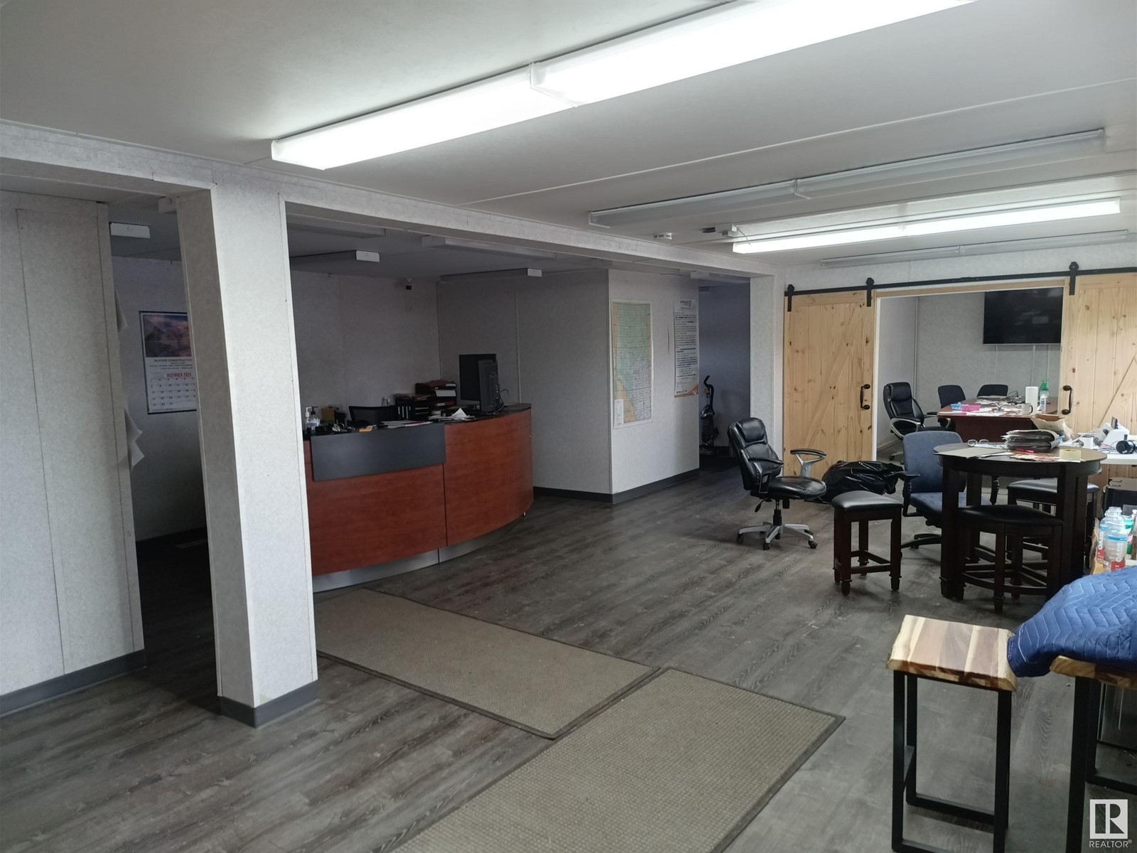 9229 115 Av Property Photo 6