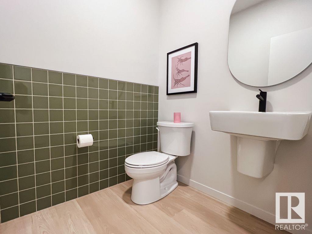 5105 69 St Property Photo 5