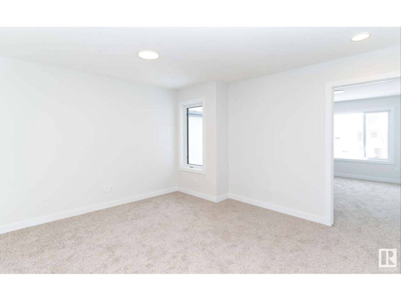 2321 158a St Sw Property Photo 10