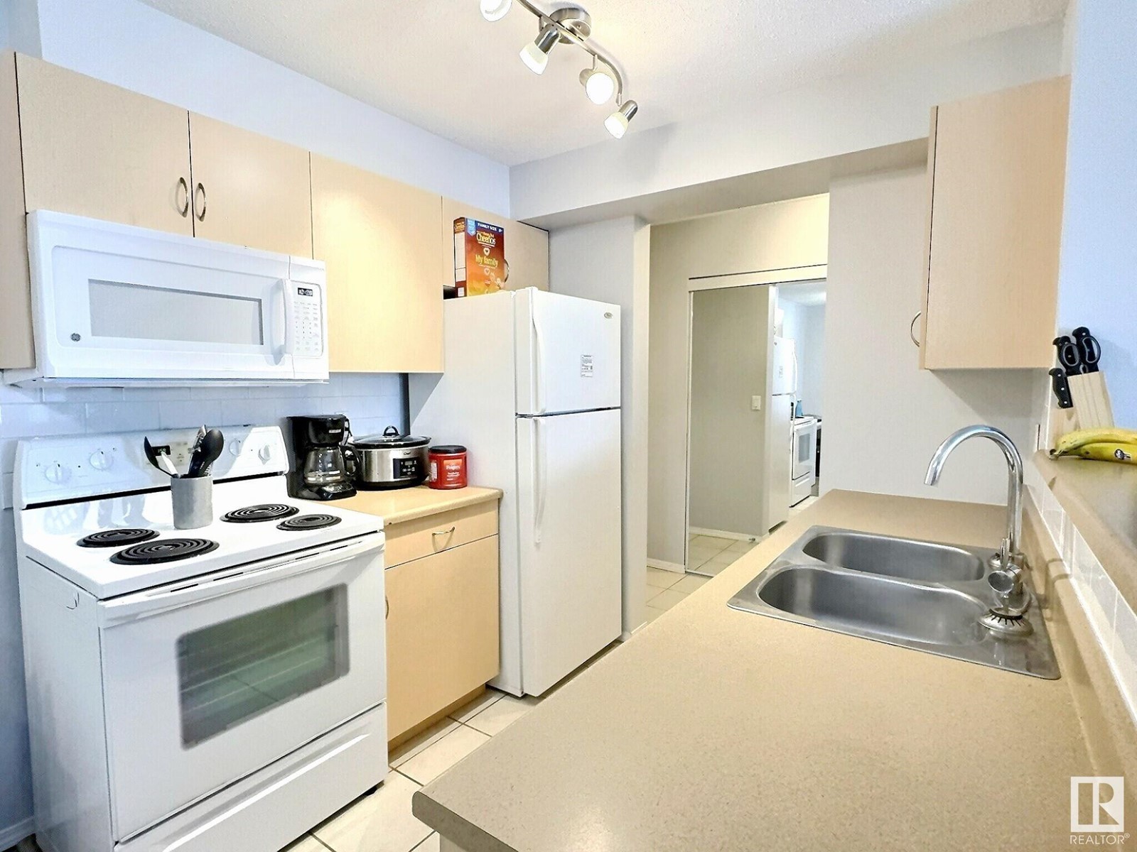 #417 17003 67 Av Nw Property Photo