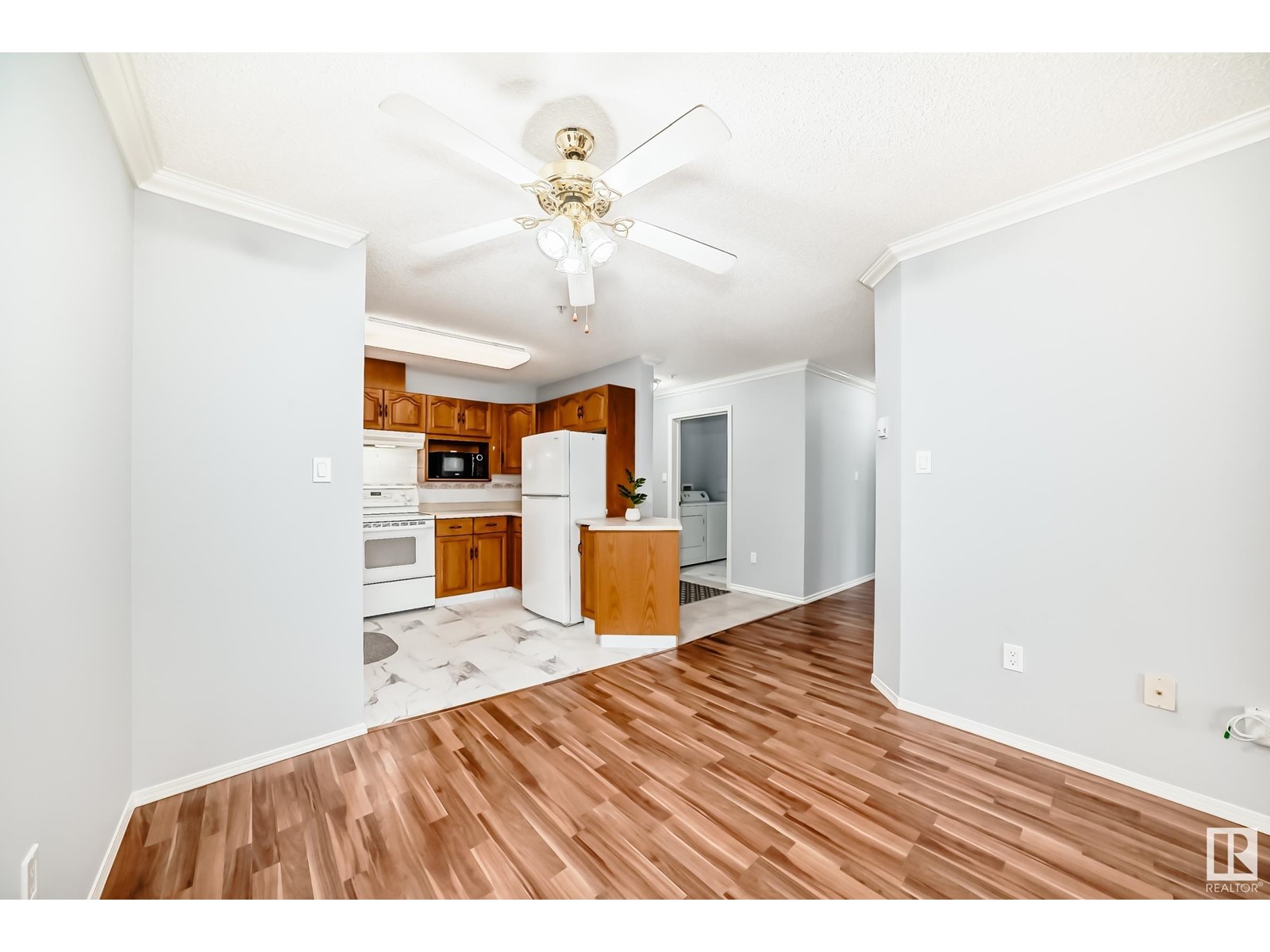 #302 13450 114 Av Nw Property Photo 9