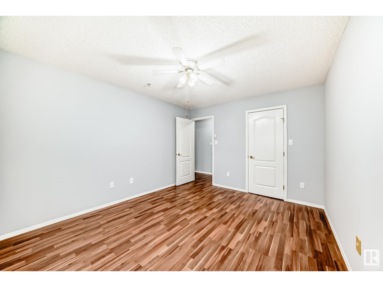 #302 13450 114 Av Nw Property Photo 16