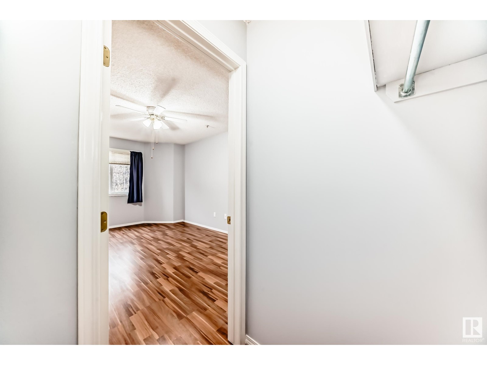 #302 13450 114 Av Nw Property Photo 18