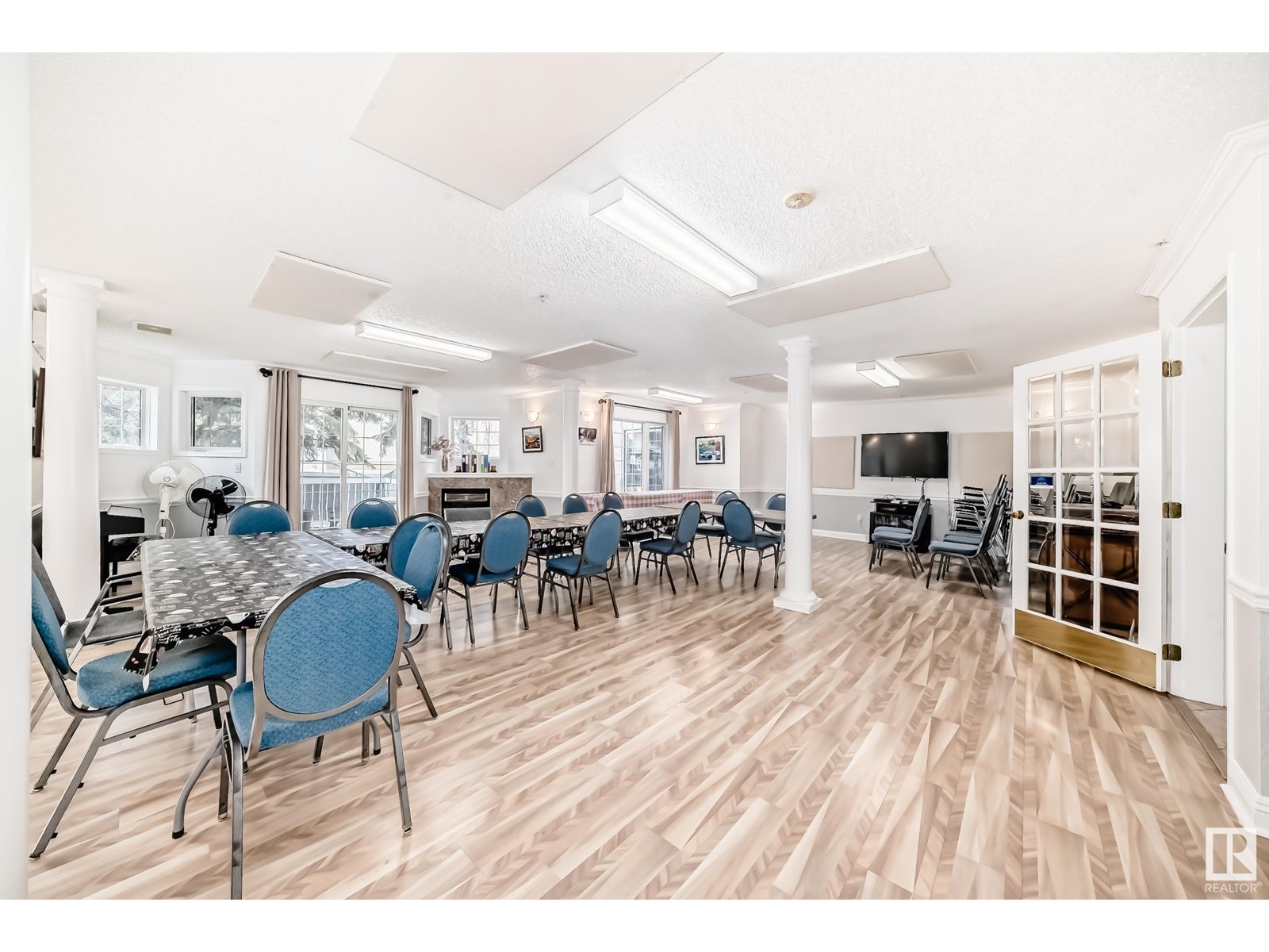 #302 13450 114 Av Nw Property Photo 27