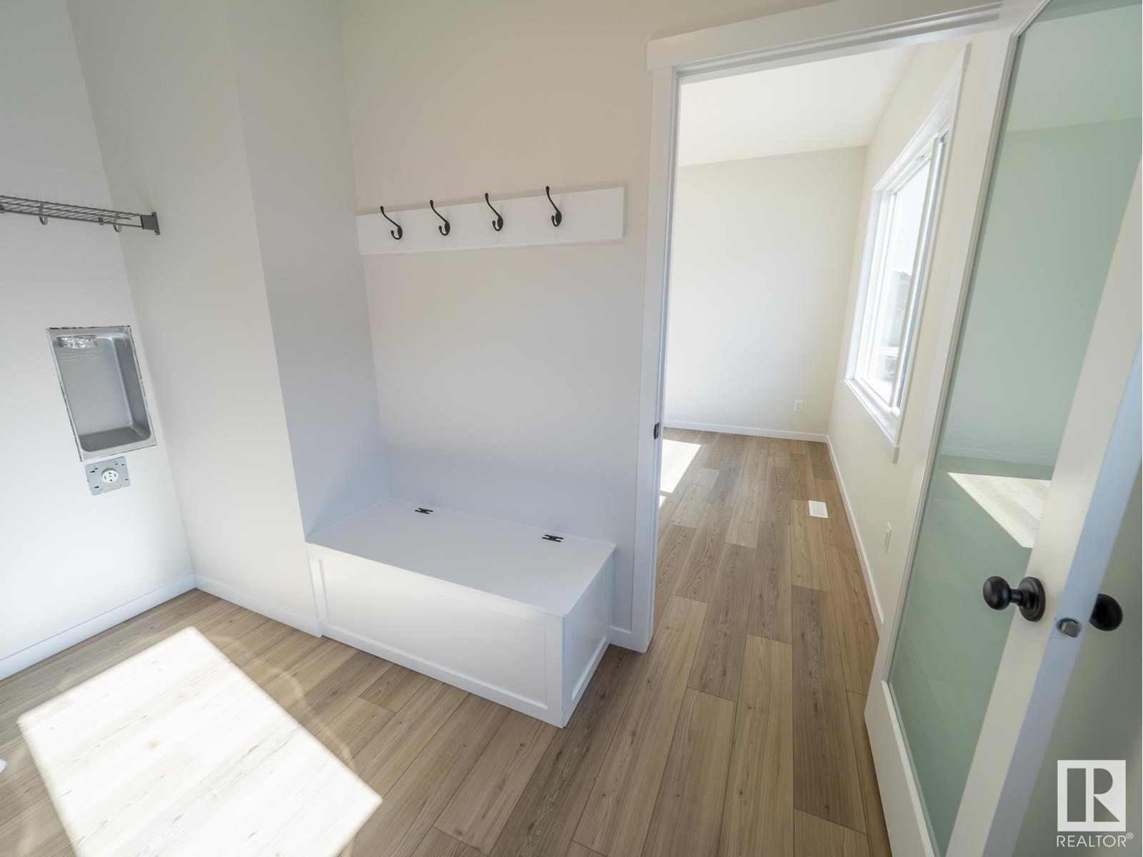 1232 16 St Nw Property Photo 12