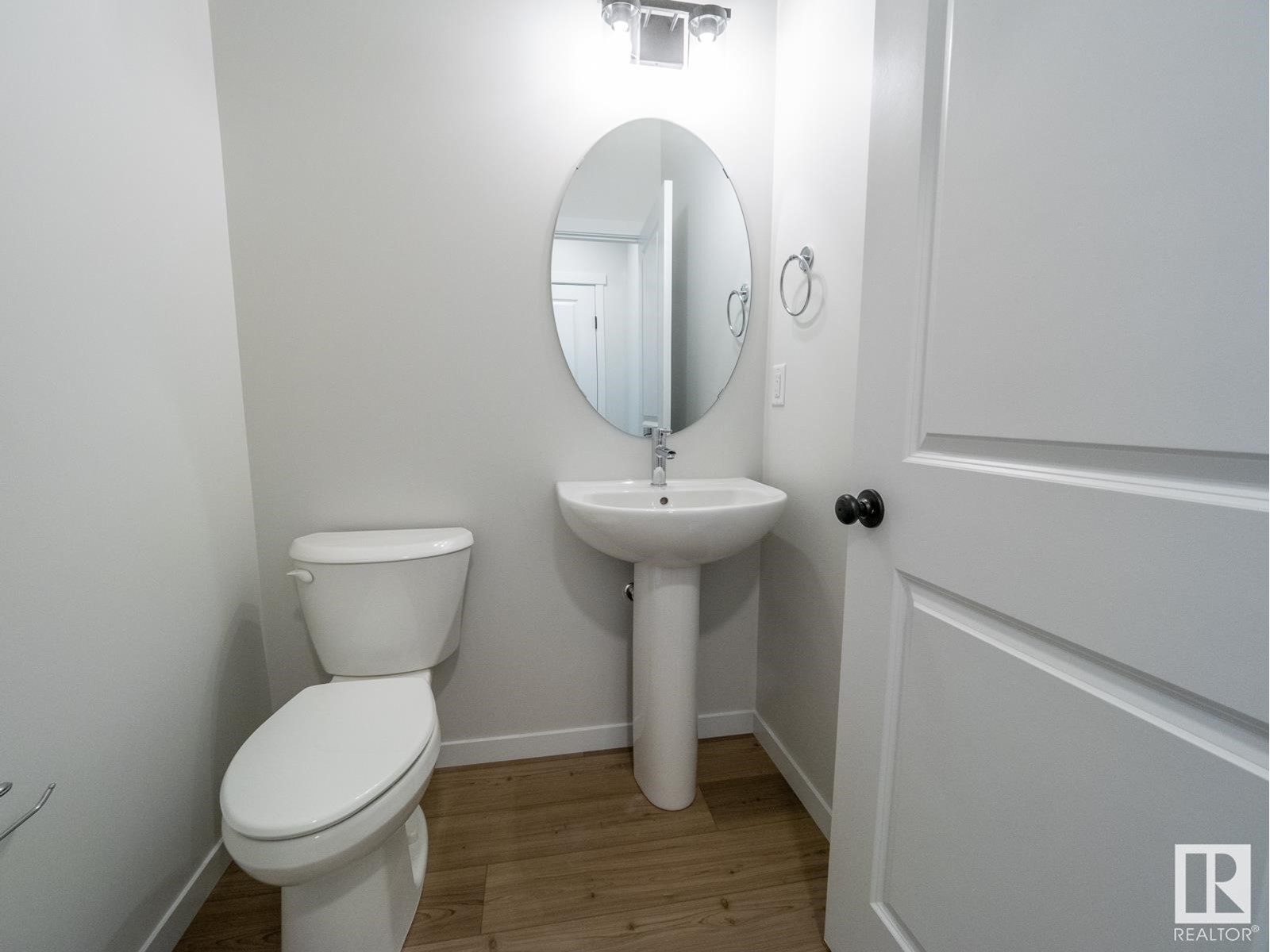 1232 16 St Nw Property Photo 13