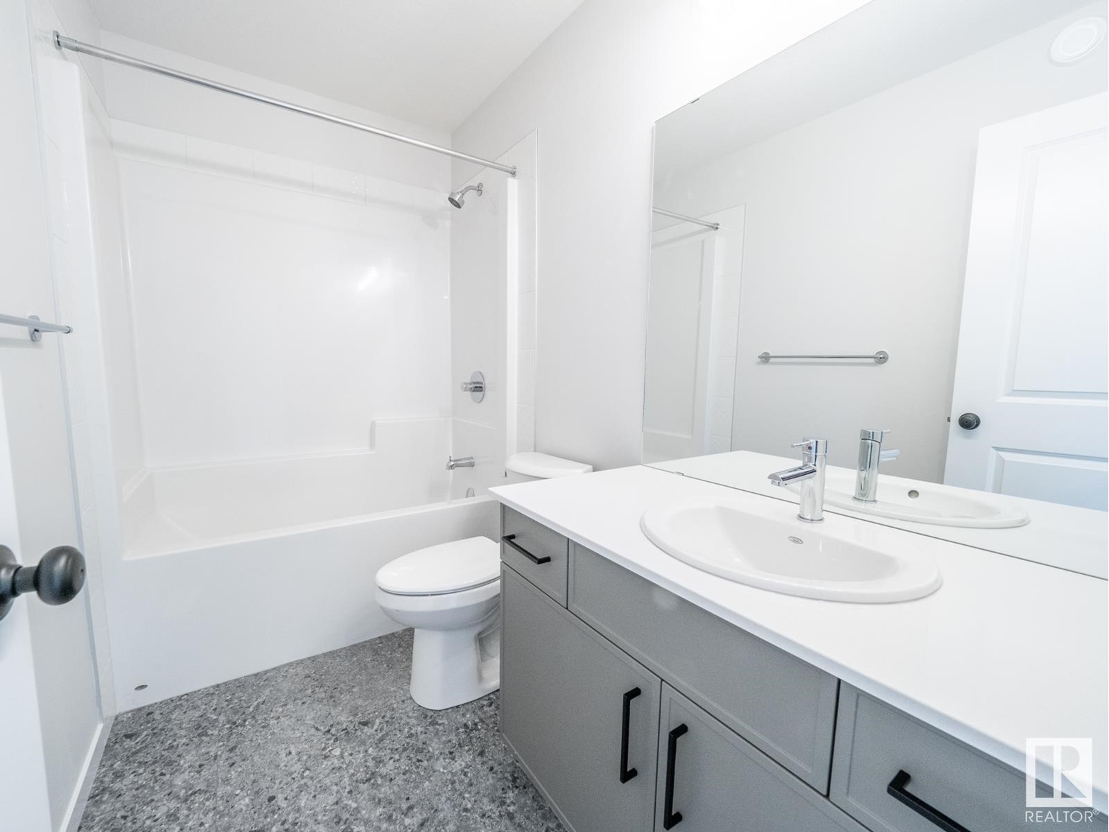 1232 16 St Nw Property Photo 22