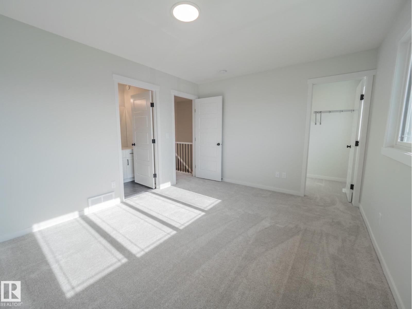1332 14 Av Nw Property Photo 17