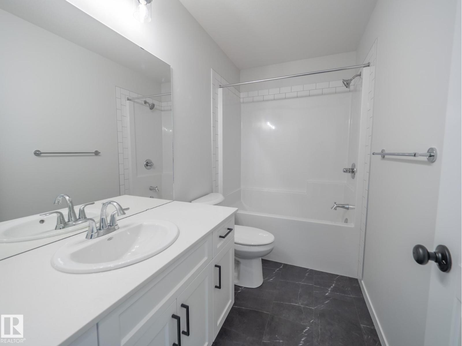 1332 14 Av Nw Property Photo 23