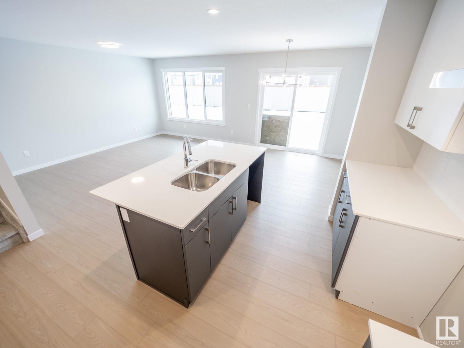 91 Rosewood Wy Property Photo 5