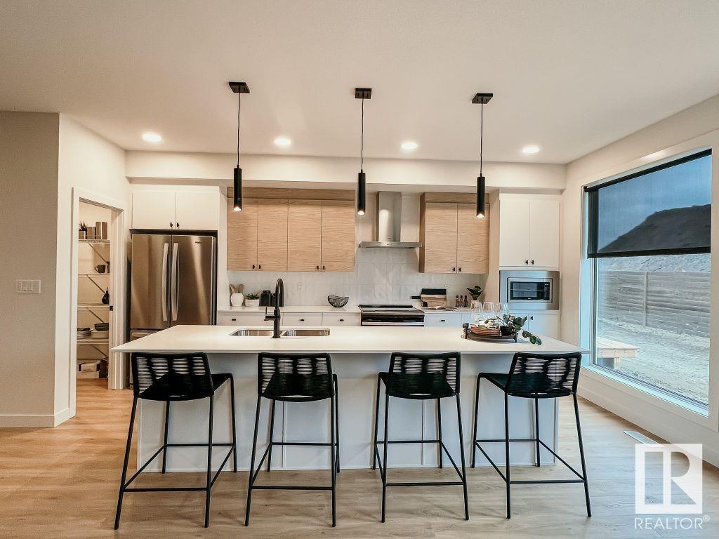 6909 51 AV Property Photo 1