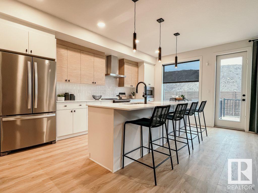 6909 51 Av Property Photo 2