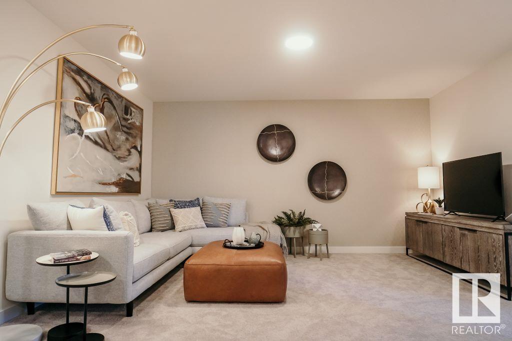 6909 51 Av Property Photo 4