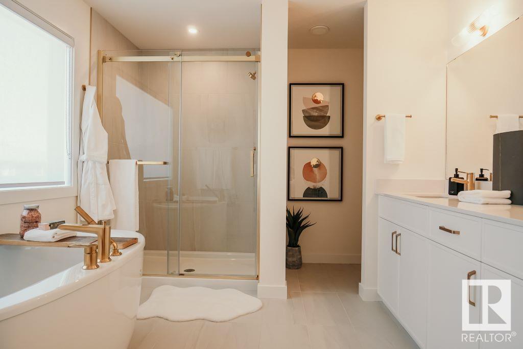 6909 51 Av Property Photo 8