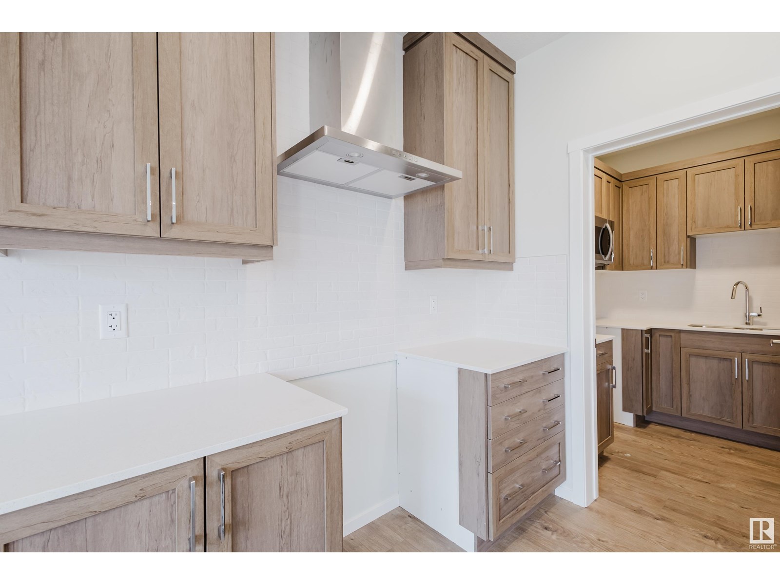 2120 209 St Nw Property Photo 14