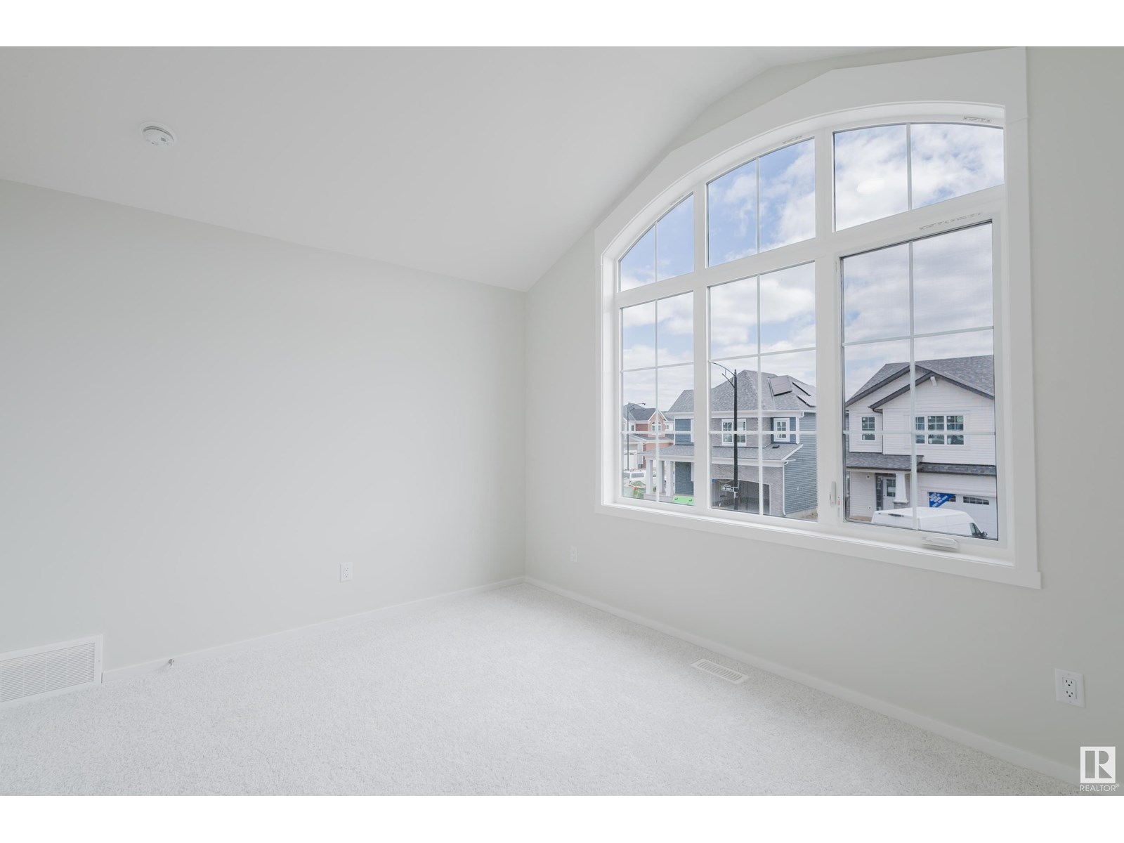 2120 209 St Nw Property Photo 28