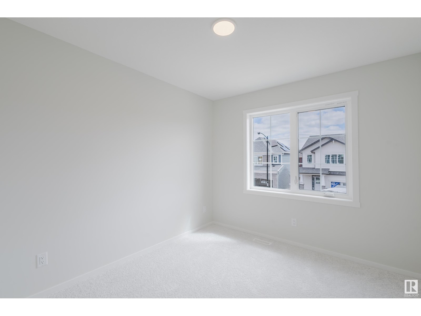 2120 209 St Nw Property Photo 31