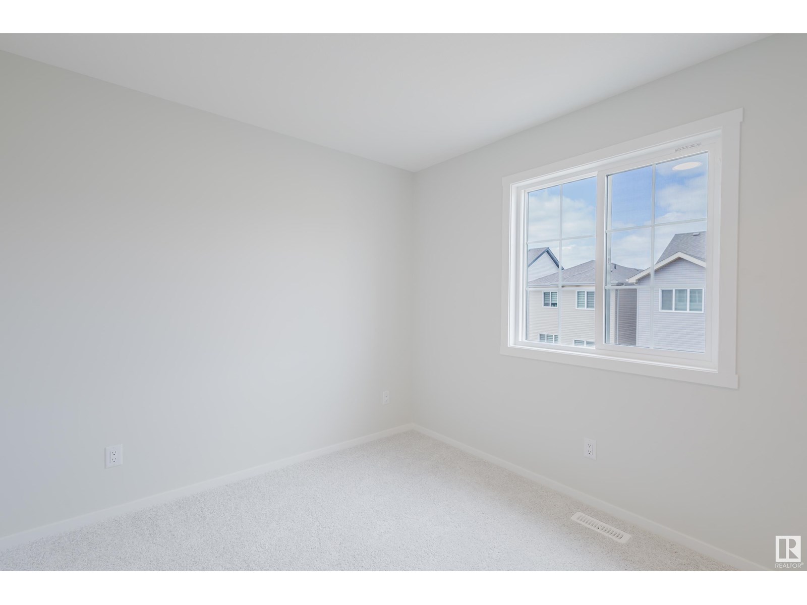 2120 209 St Nw Property Photo 37