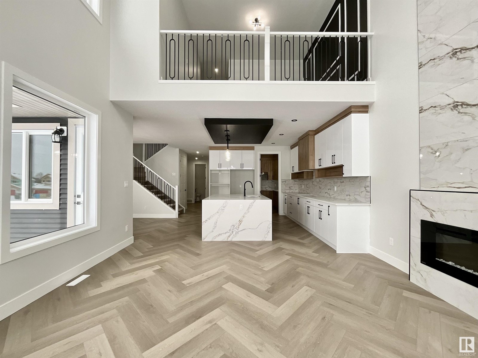 25 Baker St Property Photo