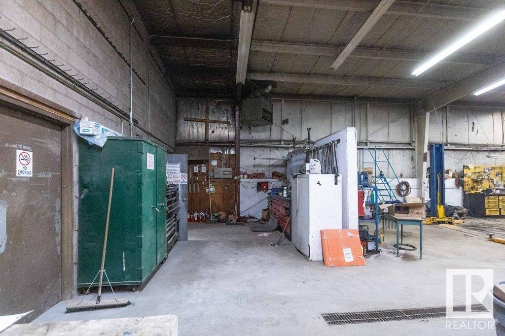 9304 100 St Property Photo 25