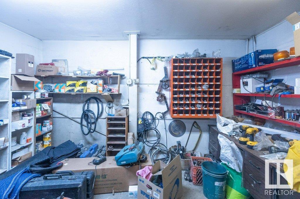 9304 100 St Property Photo 31