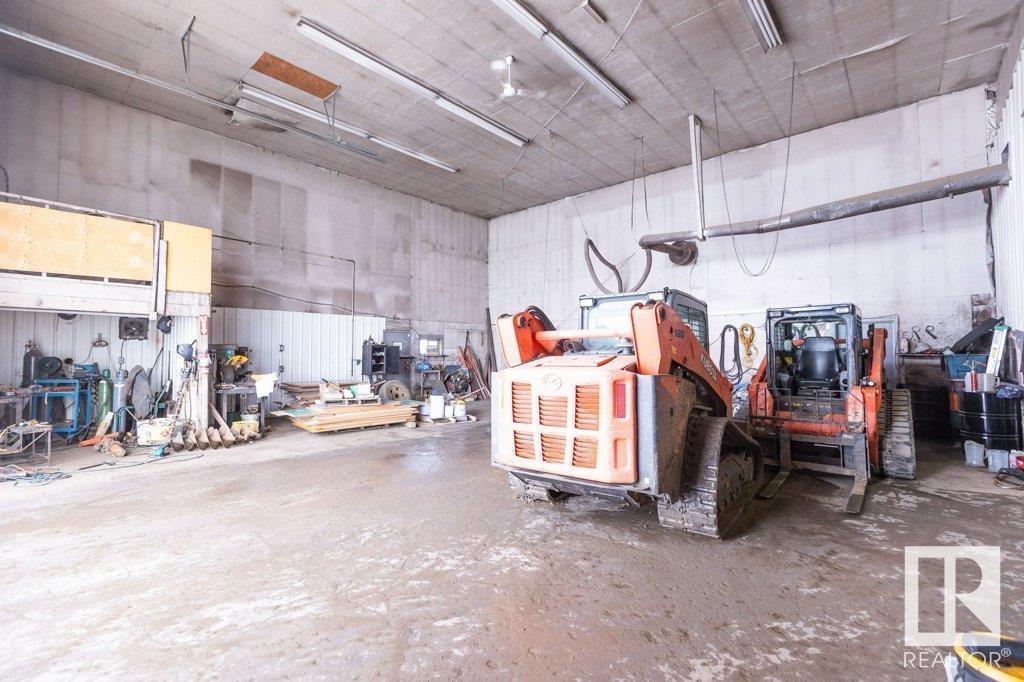 9304 100 St Property Photo 39