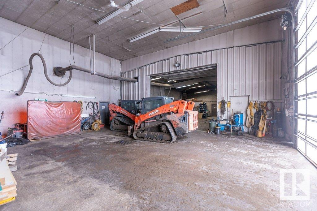 9304 100 St Property Photo 42