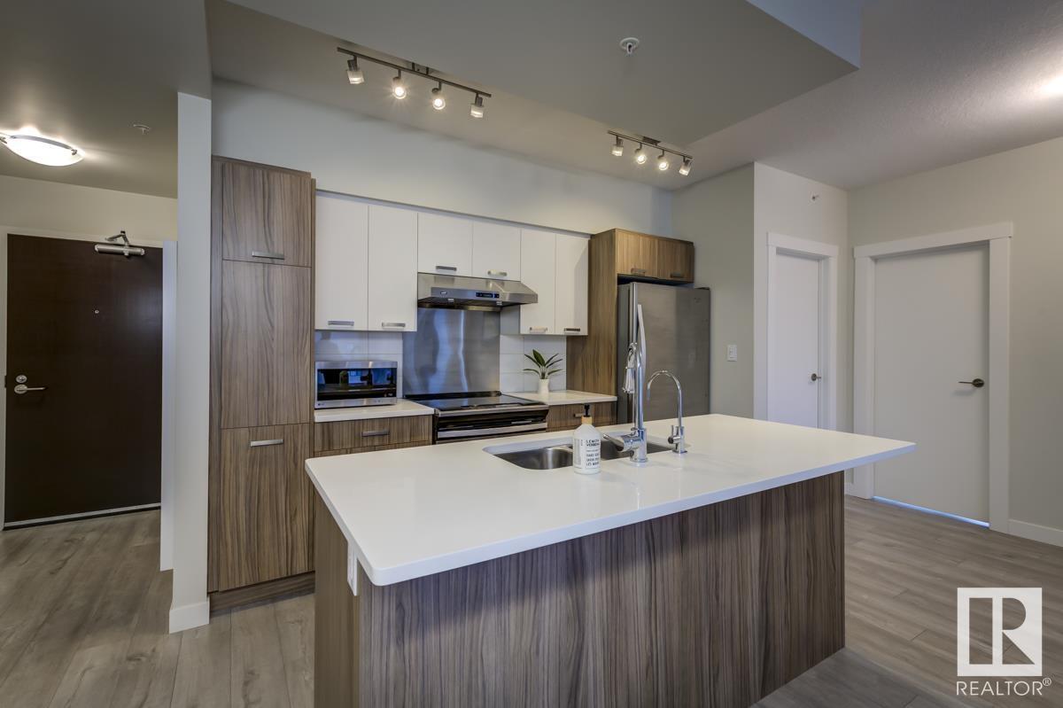 #1402 10410 102 Av Nw Property Photo 6