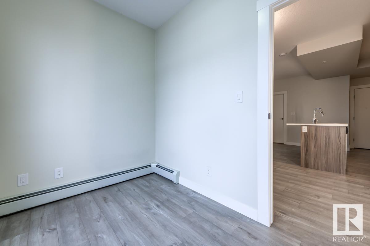 #1402 10410 102 Av Nw Property Photo 24