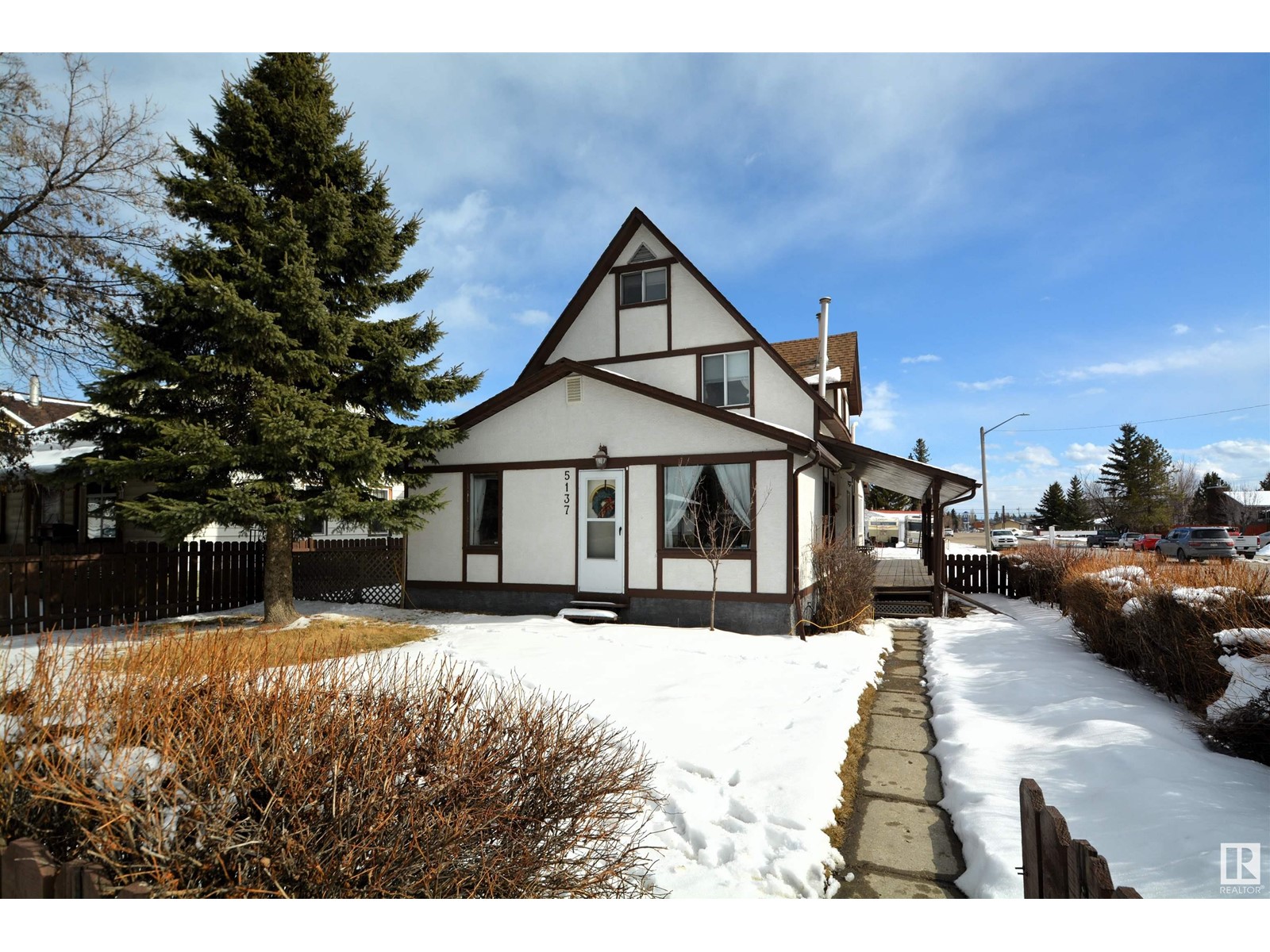 5137 6th AV Property Photo 1