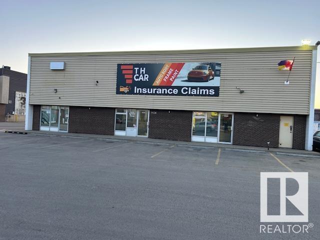 9136 Yellowhead TR NW Property Photo 1
