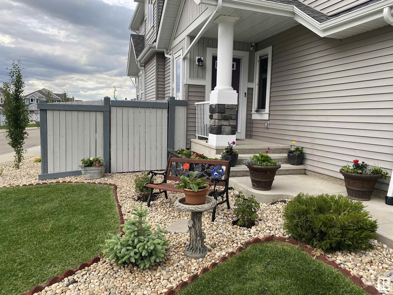 7732 19 Av Sw Property Photo 3