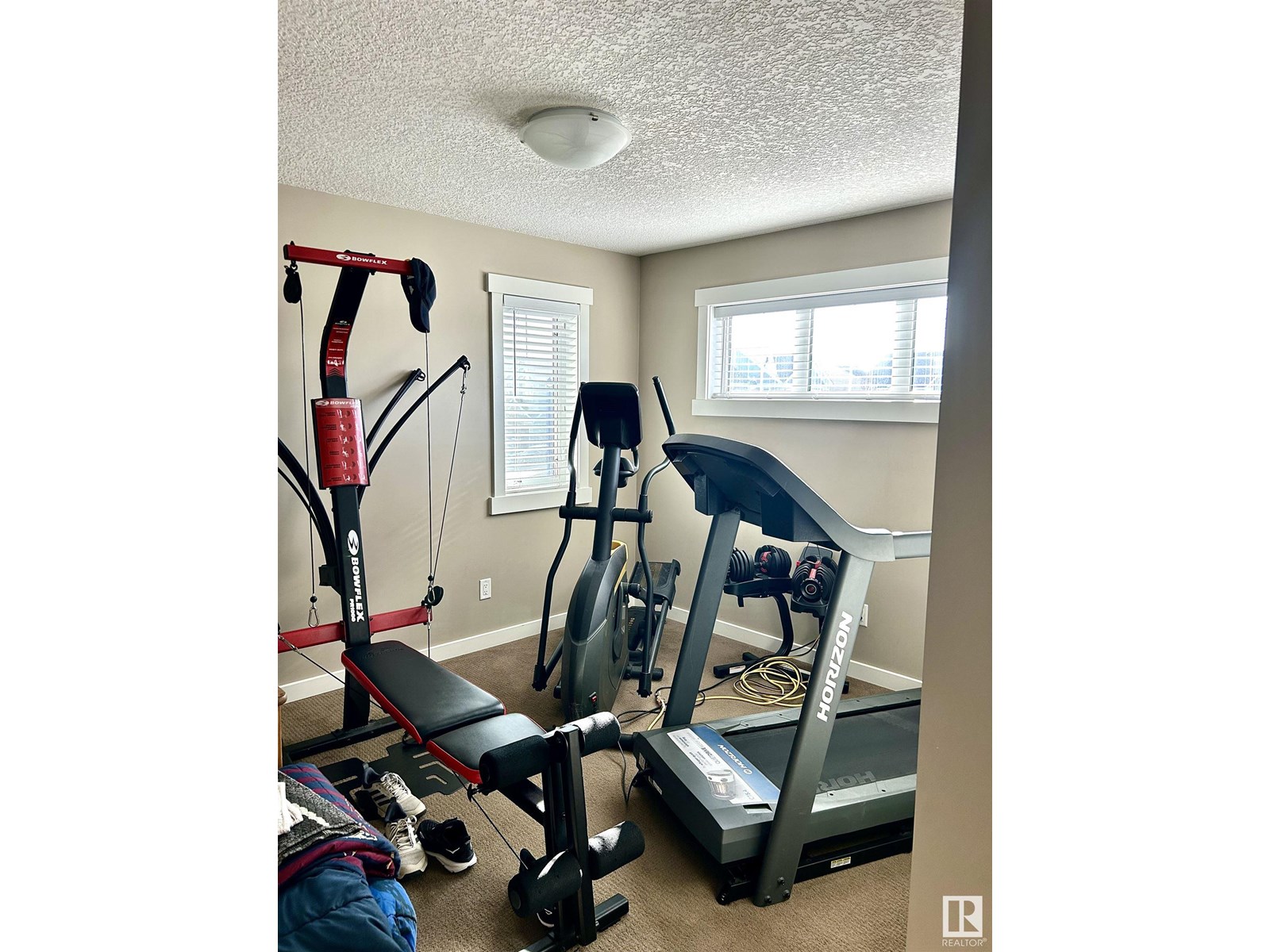 7732 19 Av Sw Property Photo 20