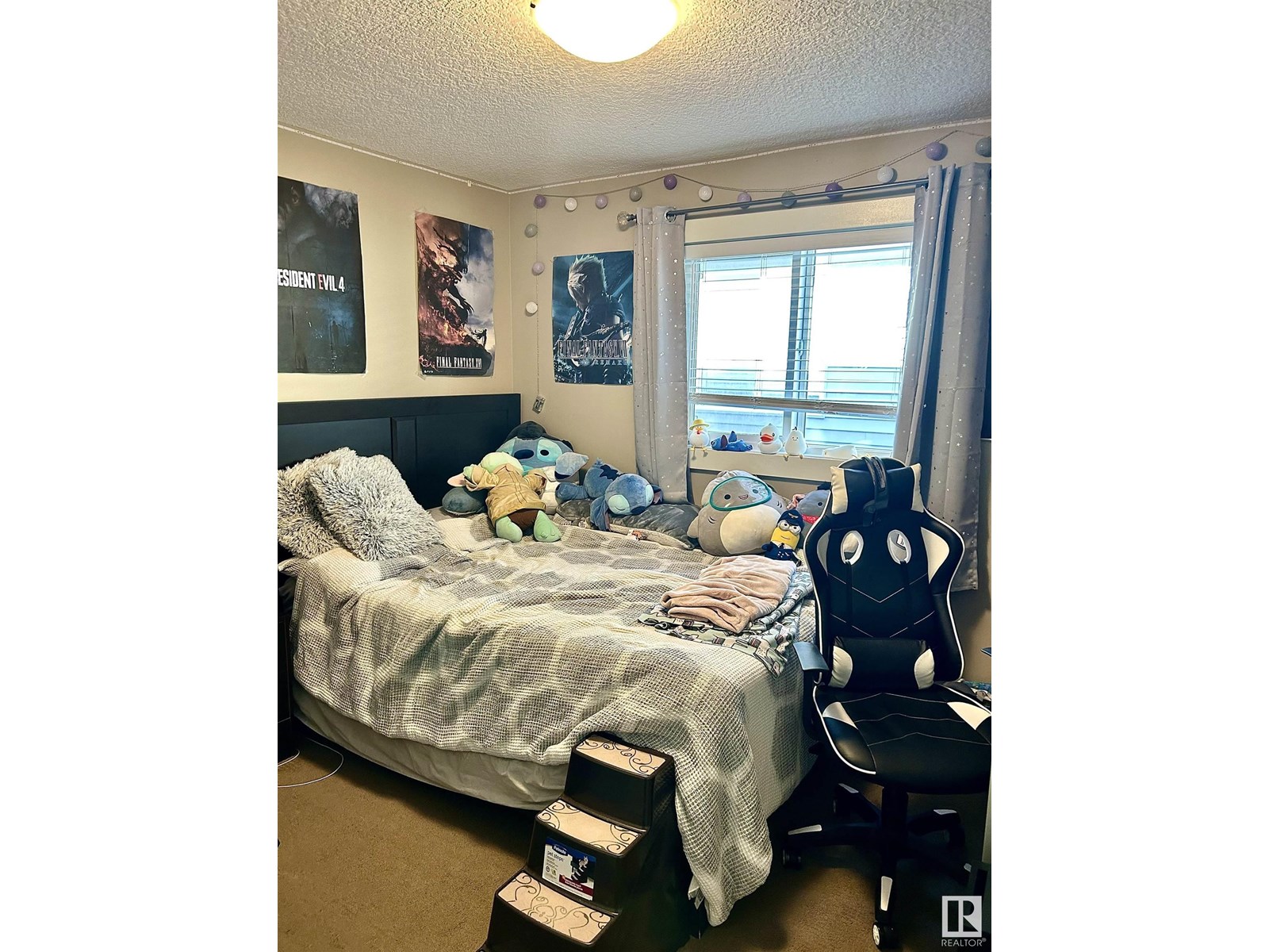 7732 19 Av Sw Property Photo 21