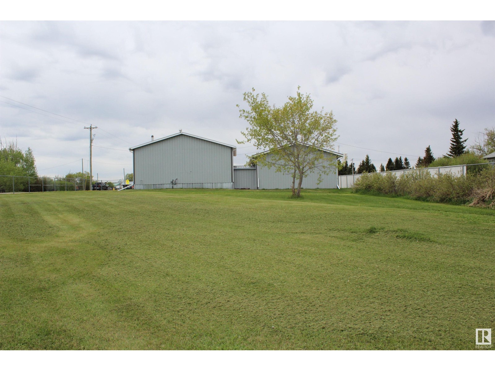 5006 53 Av Property Photo 10
