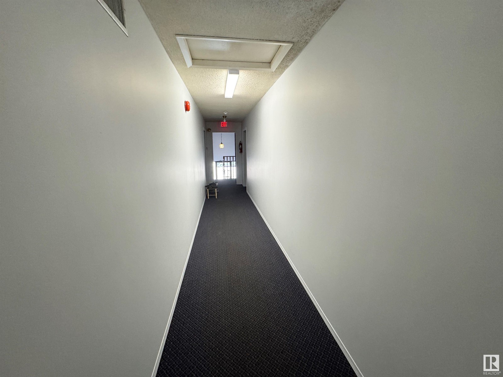 5001 47 Av Property Photo 14