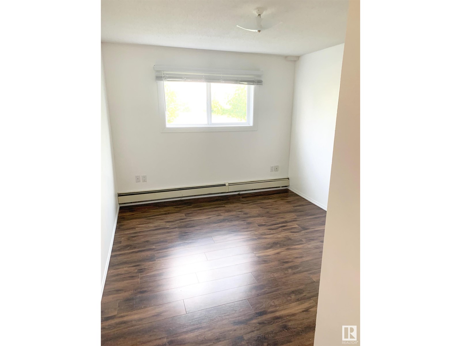 5001 47 Av Property Photo 25