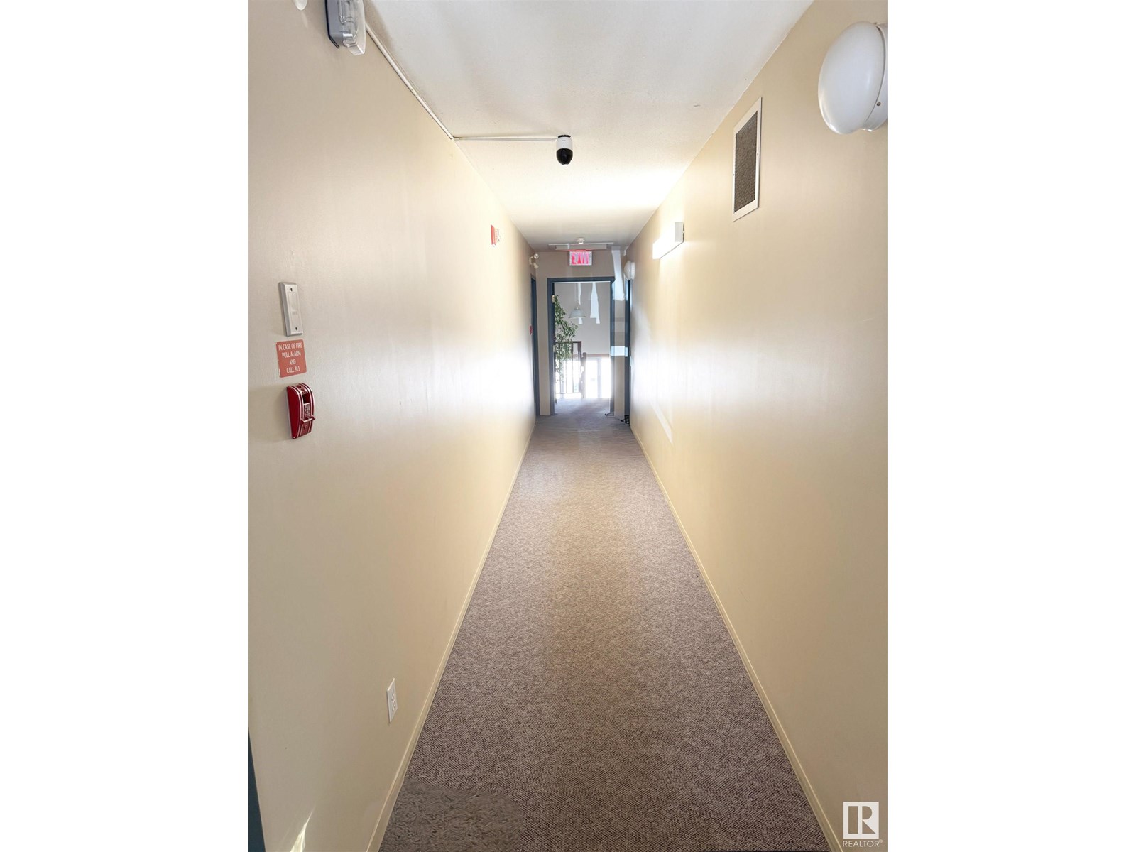 4933 47 Av Property Photo 14