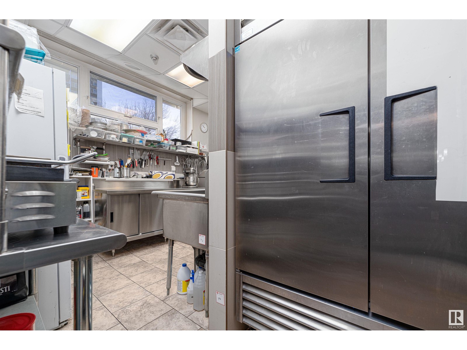 10038 116 St Nw Nw Property Photo 12
