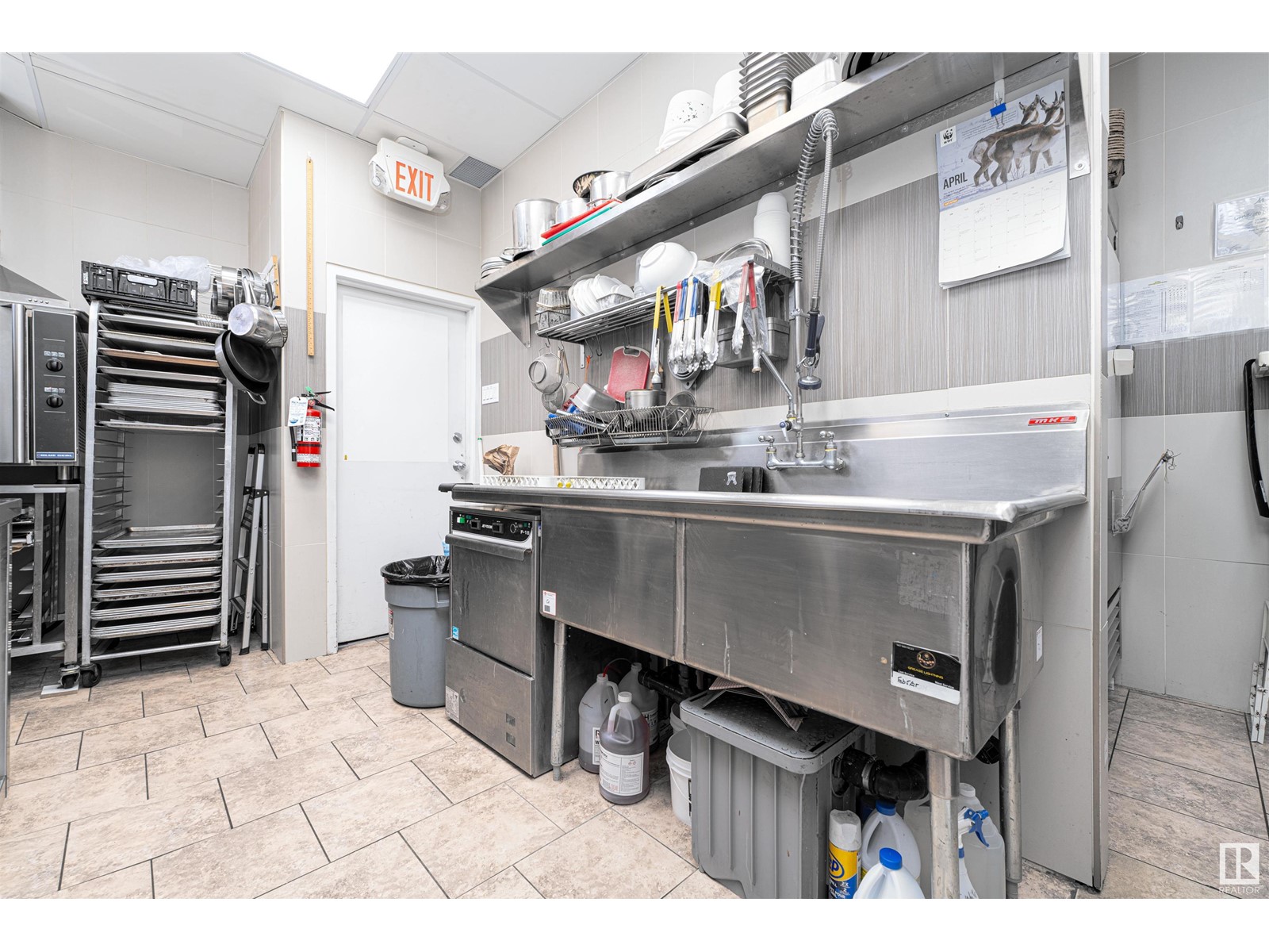 10038 116 St Nw Nw Property Photo 15