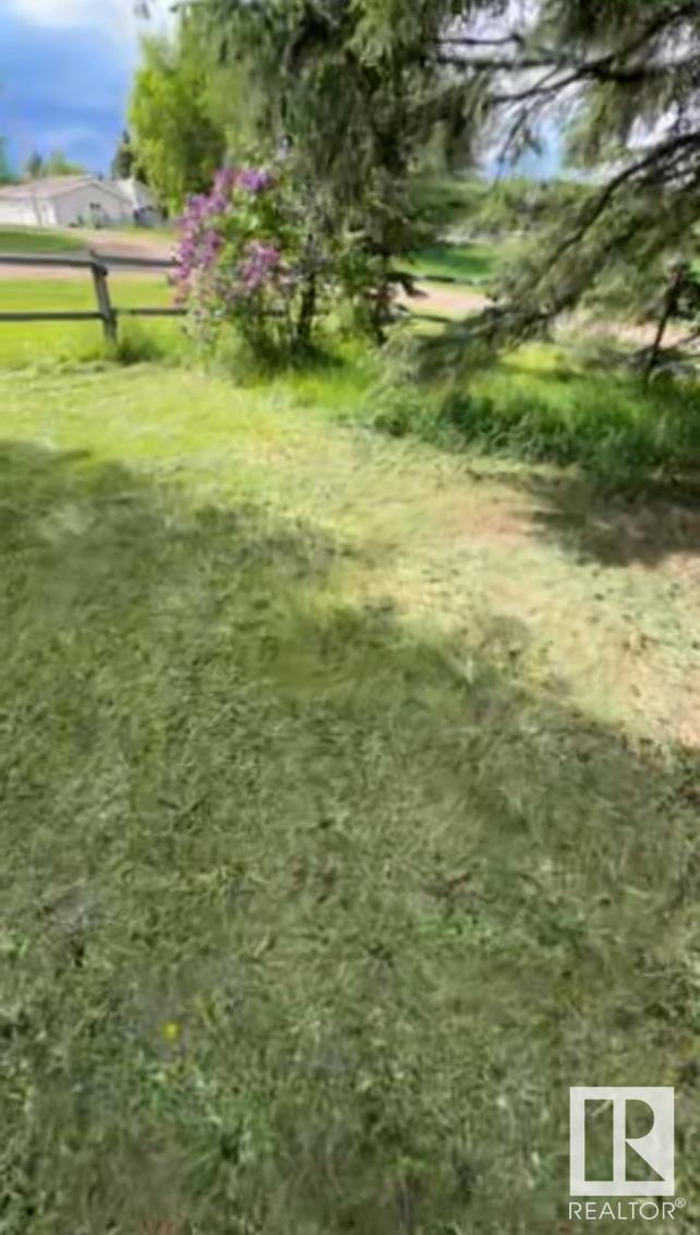 5027 47 St Property Photo 9
