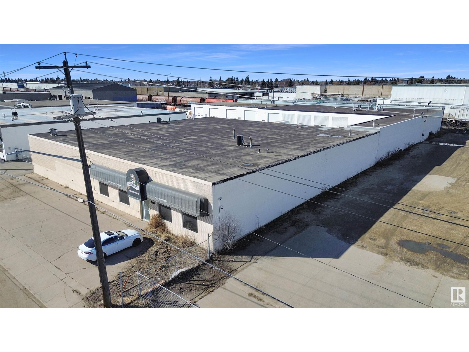 7620 Yellowhead Trail St Nw Ne Property Photo 1